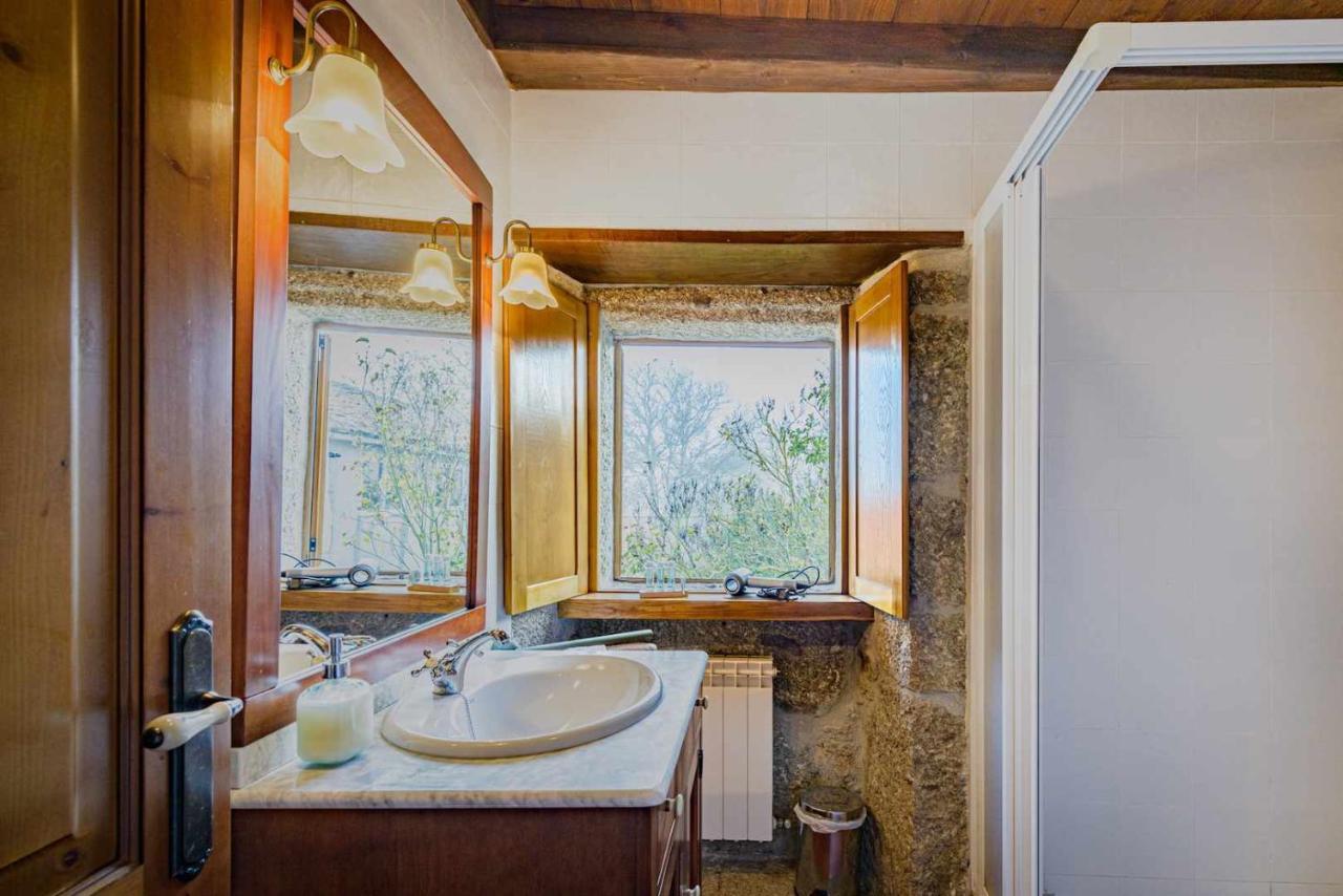 Casa Das Xacias Ribeira Sacra A Airoa  المظهر الخارجي الصورة